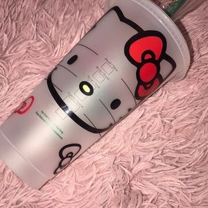 Starbucks reusable cup